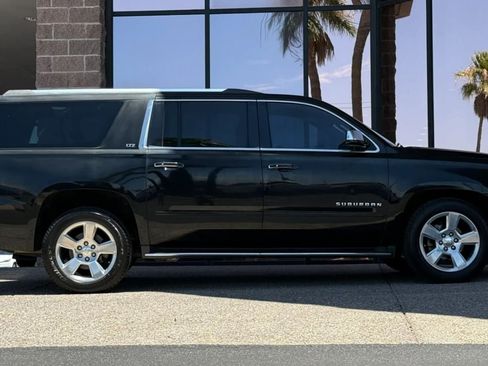 Used 2016 Chevrolet Suburban LTZ RWD image 15