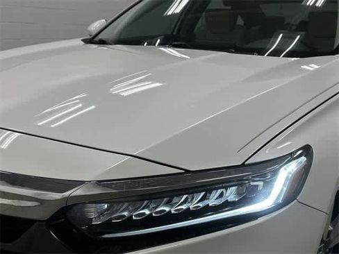 Certified 2019 Honda Accord Touring image 32