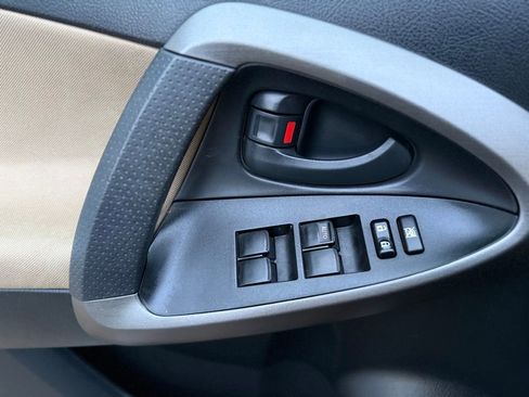 Used 2010 Toyota RAV4 2WD image 30