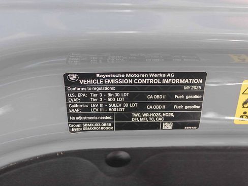 Used 2025 BMW X5 sDrive40i w/ M Sport Package RWD image 41