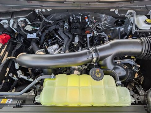 New 2025 Ford Expedition Active image 53