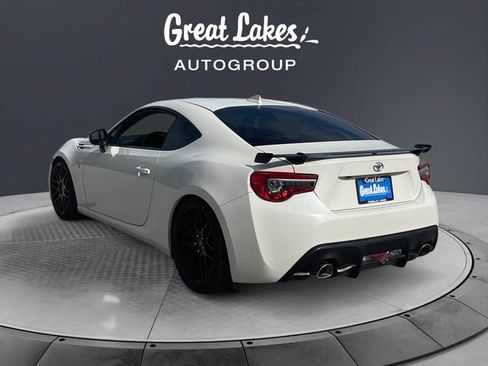 Used 2018 Toyota 86 RWD image 3