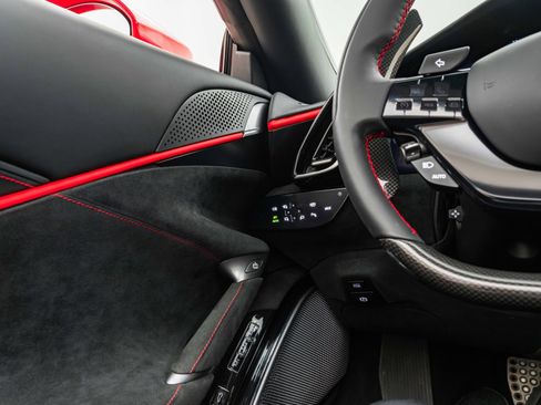 Certified 2025 Ferrari Roma Spider image 30