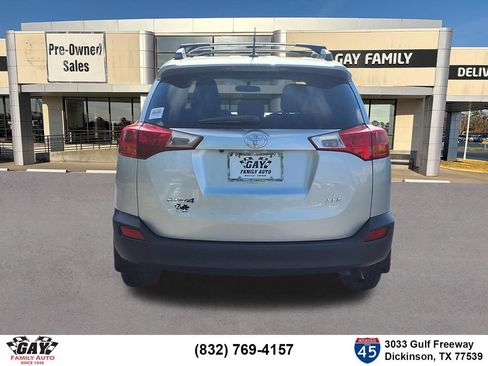 Used 2013 Toyota RAV4 XLE FWD image 19