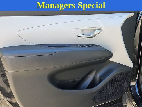 Used 2025 Hyundai Tucson SEL FWD image 11