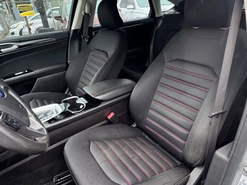 Used 2016 Ford Fusion SE image 14