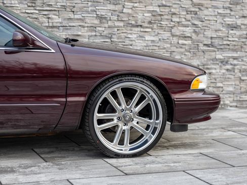 Used 1995 Chevrolet Impala Sedan image 8