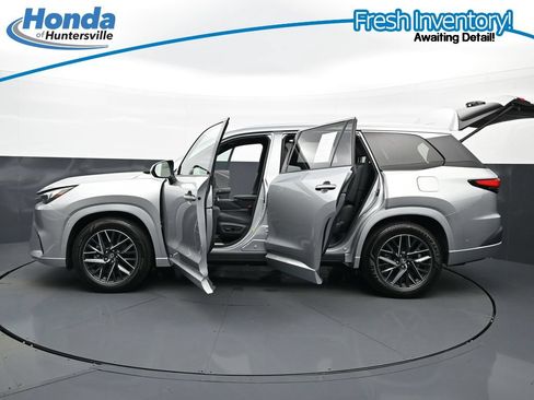 Used 2025 Lexus TX 350 AWD w/ Technology Package image 43