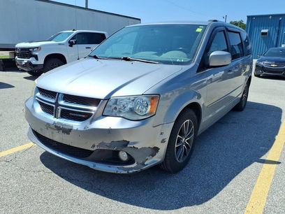Used 2017 Dodge Grand Caravan SXT