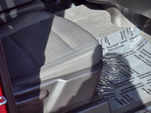 Certified 2025 Chevrolet Silverado 1500 LT image 8