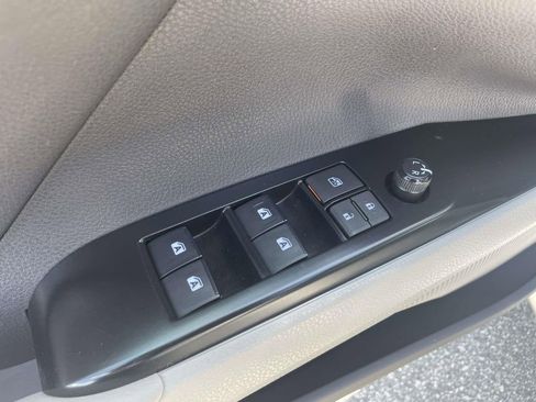 Used 2018 Toyota Camry LE w/ Audio Package FWD image 7