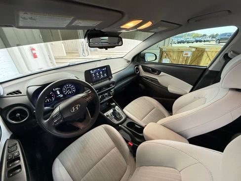 Used 2022 Hyundai Kona SEL image 18