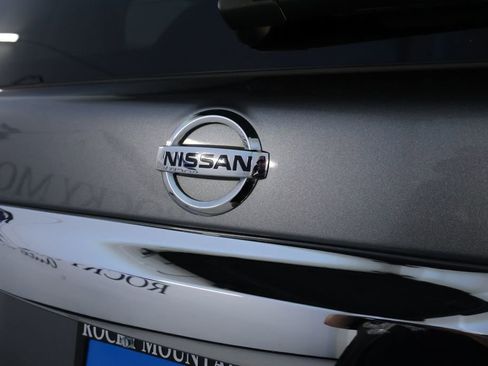 Used 2020 Nissan Armada SL w/ Premium Package image 9