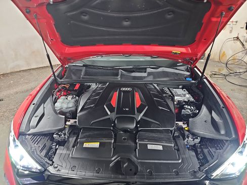 Used 2024 Audi SQ8 Prestige image 31