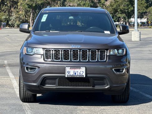 Used 2021 Jeep Grand Cherokee Laredo w/ Security & Convenience Group image 8