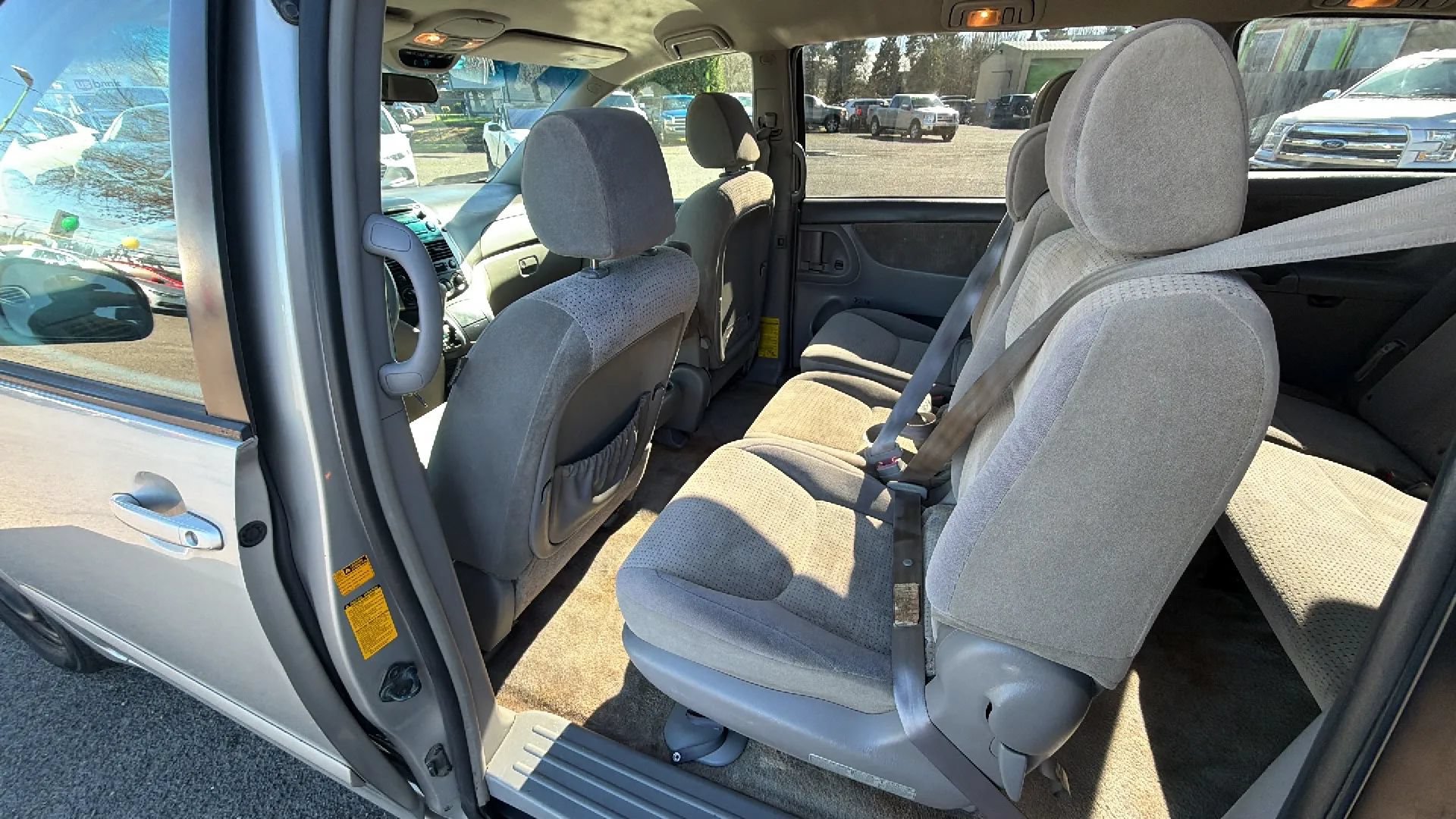 Used 2008 Toyota Sienna CE FWD image 10