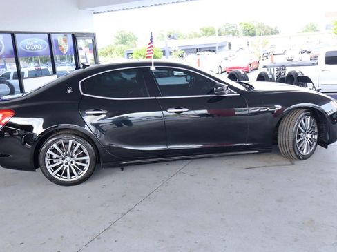 Used 2018 Maserati Ghibli RWD image 4