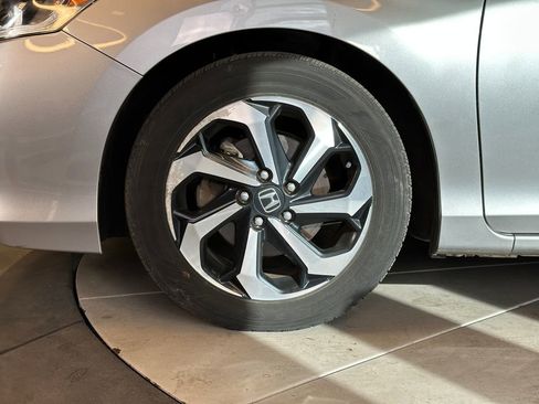 Used 2017 Honda Accord EX-L image 26