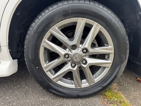 Used 2015 Lexus LX 570 4WD image 41