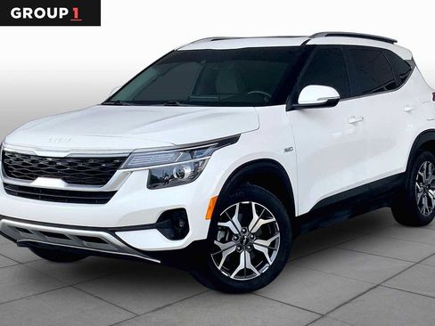 Used 2023 Kia Seltos EX AWD/4WD image 1