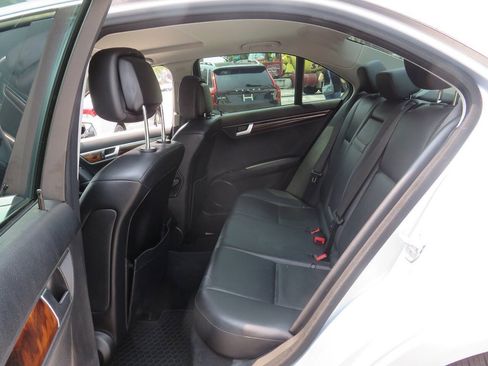Used 2013 Mercedes-Benz C 300 4MATIC Sedan image 20