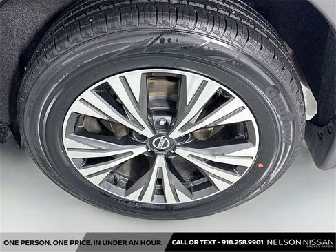 Certified 2021 Nissan Rogue SV w/ Premium Package image 31