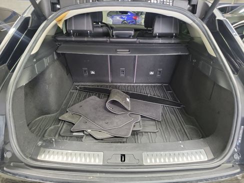 Used 2018 Land Rover Range Rover Velar S AWD/4WD image 8