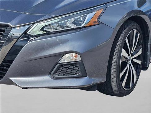 Used 2019 Nissan Altima 2.5 SR FWD image 7