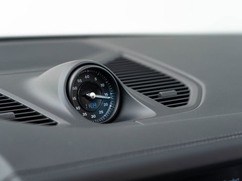 New 2025 Porsche Cayenne image 24