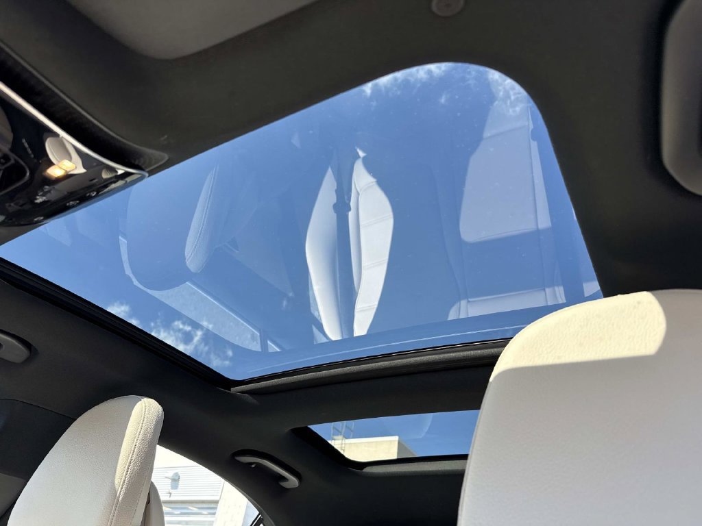 Used 2024 Mercedes-Benz C 300 4MATIC Sedan image 19