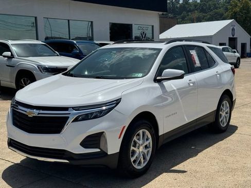 Used 2022 Chevrolet Equinox LT AWD/4WD image 2
