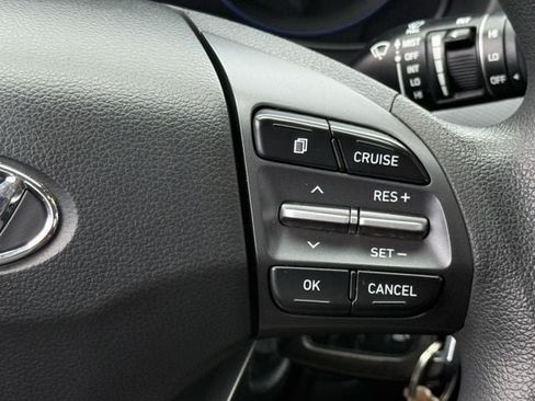 Used 2019 Hyundai Kona SE FWD image 14