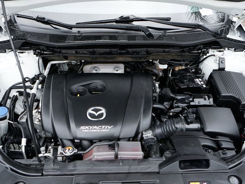 Used 2016 MAZDA CX-5 Touring image 11