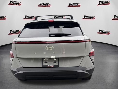 Certified 2025 Hyundai Kona SEL AWD/4WD image 6