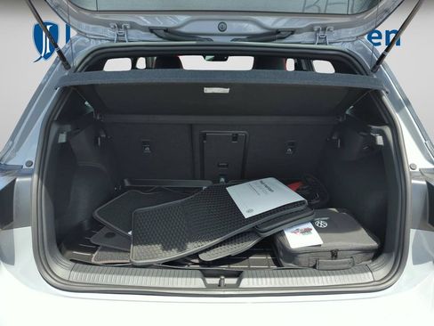 New 2026 Volkswagen GTI SE FWD image 17