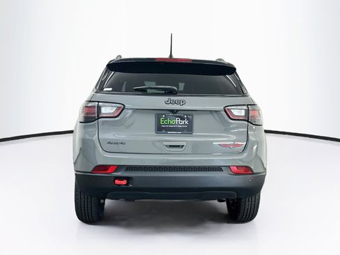 Used 2023 Jeep Compass Trailhawk w/ Trailhawk Elite Group AWD/4WD image 7