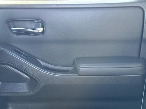 Certified 2022 Nissan Frontier SV w/ Technology Package image 15