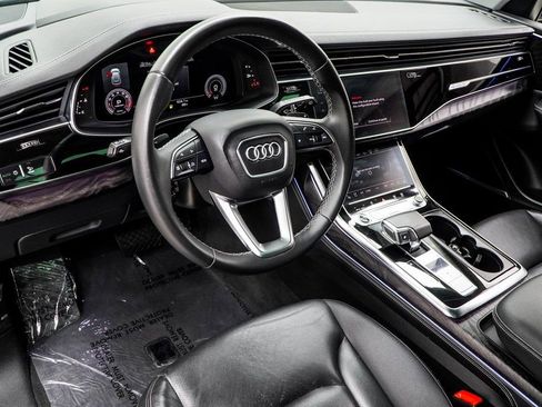 Used 2023 Audi Q8 Prestige image 15