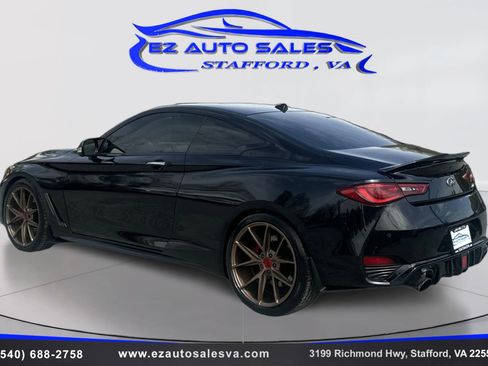Used 2018 INFINITI Q60 Red Sport 400 w/ Pro Active Package AWD/4WD image 7