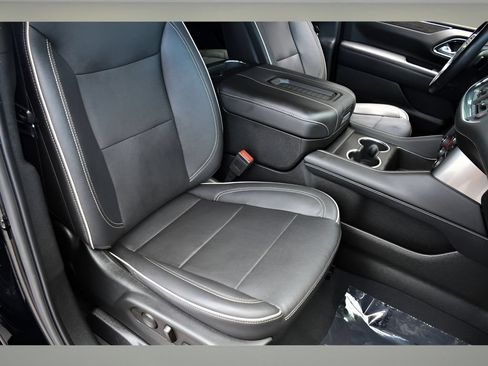 Used 2023 Chevrolet Tahoe Premier w/ Advanced Technology Package AWD/4WD image 31