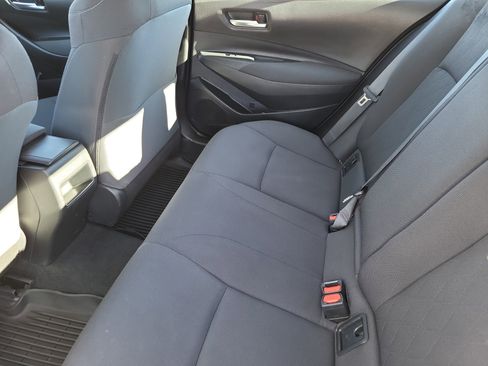 Used 2020 Toyota Corolla LE image 10