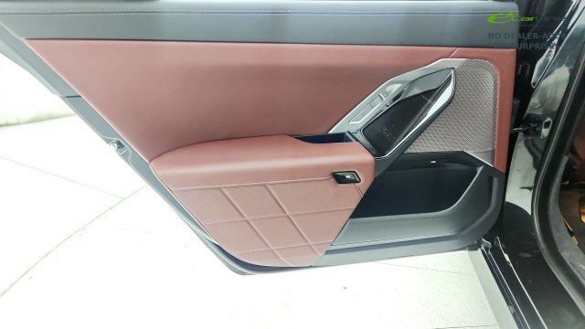 Used 2025 BMW i7 eDrive50 w/ M Sport Package RWD image 50