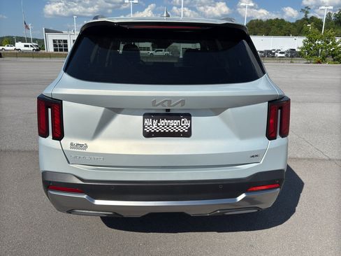 Used 2026 Kia Sorento S AWD/4WD image 4