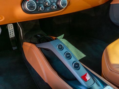 Used 2019 Ferrari 488 GTB image 15