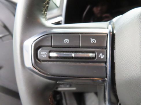 Used 2024 GMC Canyon AT4 image 61