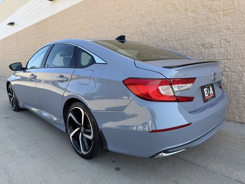 Used 2022 Honda Accord Sport image 3