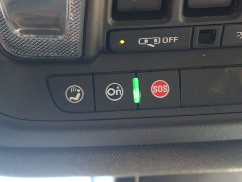 Used 2022 Buick Enclave Premium w/ Experience Buick Package image 35