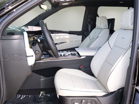 New 2026 Cadillac Escalade Sport w/ Touring Package AWD/4WD image 11
