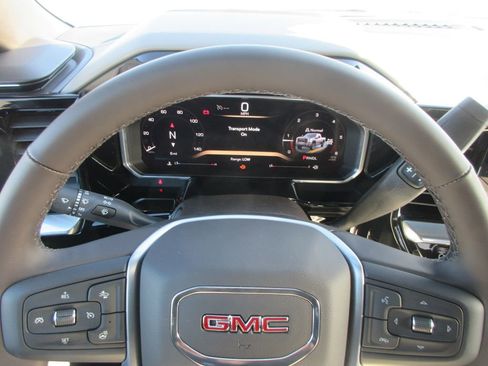 New 2026 GMC Sierra 2500 SLT AWD/4WD image 17