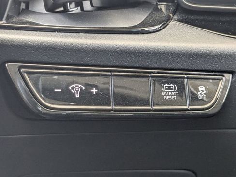 Certified 2023 Kia Niro EX Touring FWD image 36